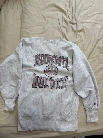 챔피온 리버스 위브 90s 페이드감 분위기