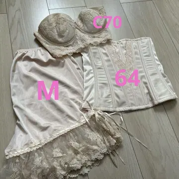 Four sis&co. 브라이덜 이너