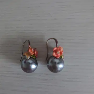 그레이 펄 꽃 장식 링 귀걸이 레네레이드