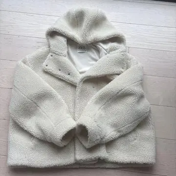 ZARA 보아 자켓 화이트
