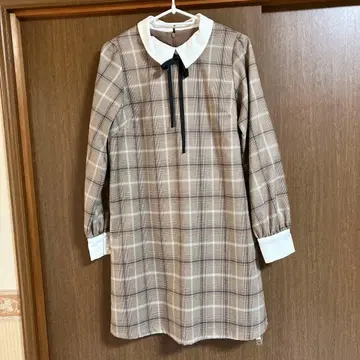 톨테 긴팔 체크 원피스