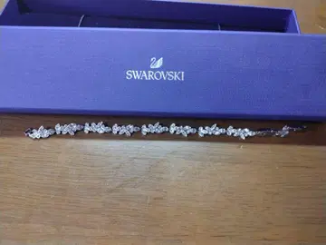 SWAROVSKI 실버 플라워 팔찌
