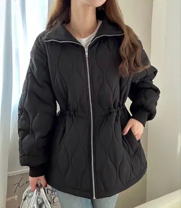 리브 칼라 로스트 퀼팅 코트
