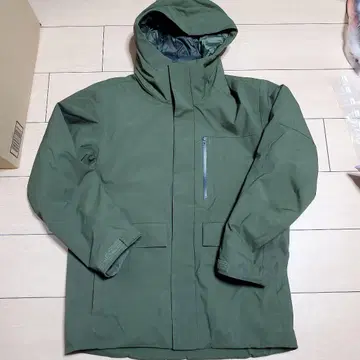 UNIQLO M 사이즈 하이브리드 다운 파카 다운 자켓