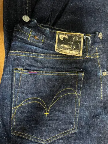 SAMURAI JEANS