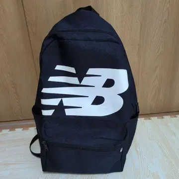 무료배송.New Balance 캐주얼 백팩 네이비 계열