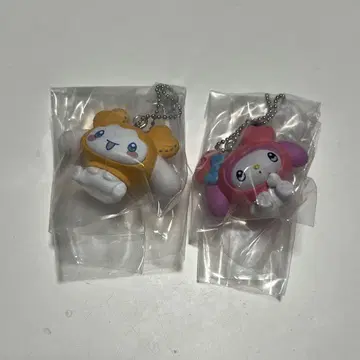 TWICE 산리오 가챠가챠