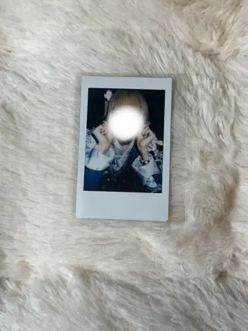러브시크 하야테 데님 의상 폴라로이드
