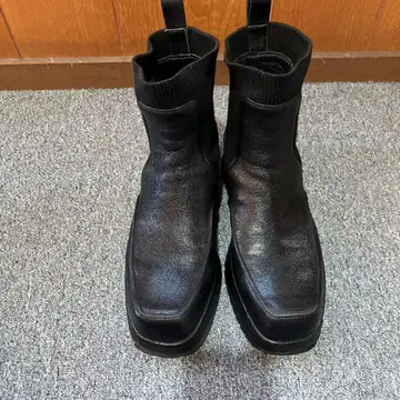사이드 고어 부츠 블랙 가죽 통굽