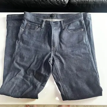UNIQLO 슬림핏 셀비지 청바지