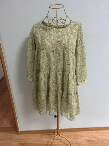 꽃무늬 오부 소매 티어드 튜닉