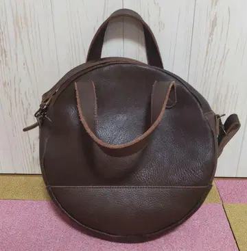 칸미 브라운 가죽 마카롱 원형 숄더백 만마루쨩