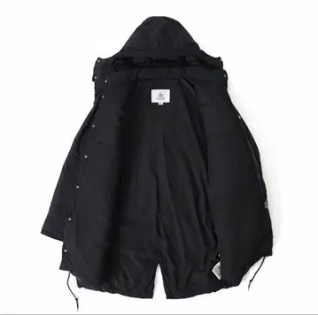 PYRENEX MUNIA 후드 부착 밀리터리 피쉬테일 다운