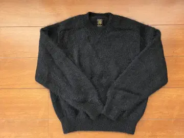 컨디션 최상 바토너 BATONER 모헤어 100% 니트 블랙 2호