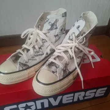 새상품 CONVERSE ALL STAR 강아지 프린트 스니커즈