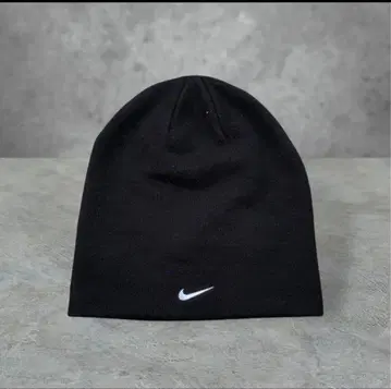 [ 00s ] NIKE 비니 자수 로고 vintage 빨간색 택 Y2K