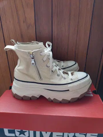 Converse ALLSTAR(R) TREKWAVE Z HI 23.5