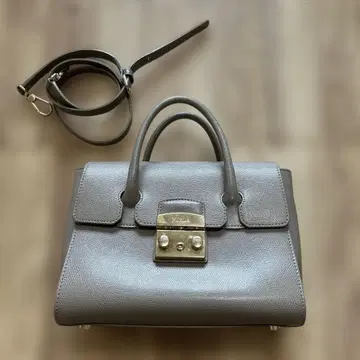 FURLA 그레이 가죽 핸드백