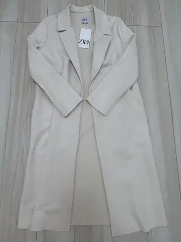 ZARA 트렌치코트
