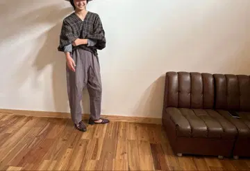 린넨 체크 무늬 벌룬 슬리브 셔츠
