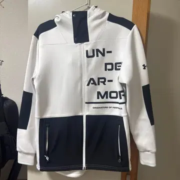 Under Armour 풀 집업 후드티 M 화이트/블랙