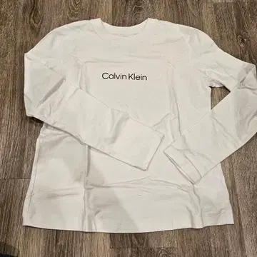 Calvin Klein 롱T 긴팔 화이트