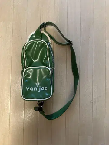 반 자크 그린 숄더백