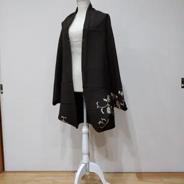 블랙 앤티크 모몽가 코트 겉옷 꽃덩굴 패턴 안감 부착