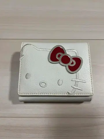 헬로키티 30주년 기념 지갑 한정품