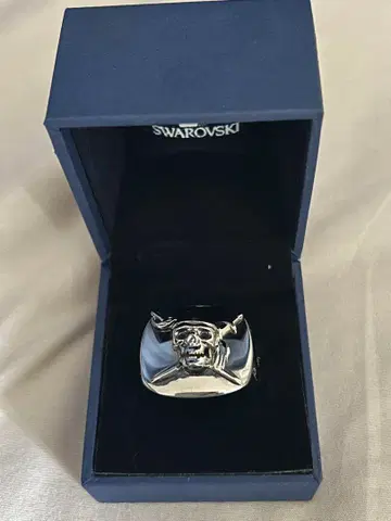 스와로브스키 캐리비안의 해적 콜라보 박스 포함