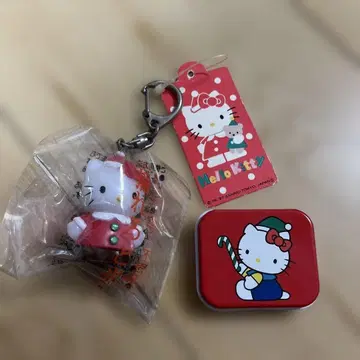 새상품 헬로키티 크리스마스 산타 키링 캔
