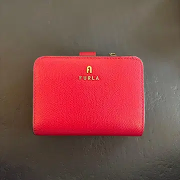 가격 인하 중 FURLA 레드 접이식 지갑
