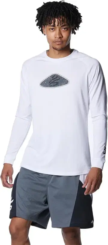 [ 새상품 ] 언더아머: 카리 테크 그래픽 롱 슬리브 T셔츠