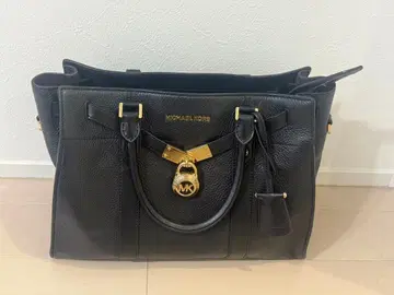MICHAEL KORS 블랙 가죽 토트백
