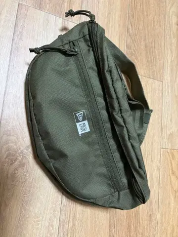 뉴에라 바디백