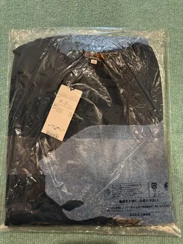 EVEX by KRIZIA 블랙팬서 인터샤 니트