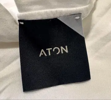 ATON 화이트 T셔츠 사이즈 04