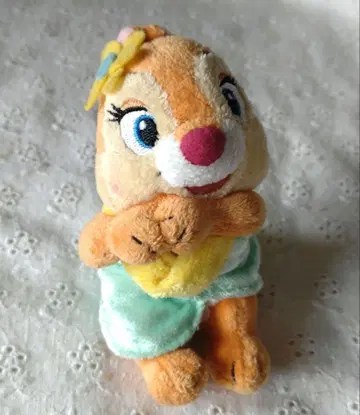 디즈니 클라리스 인형 배지