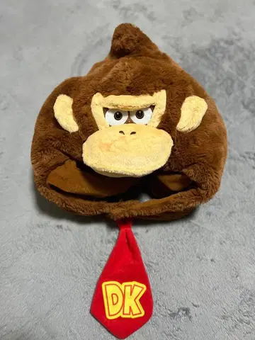 돈키콩 플리스 모자 DK 로고 포함