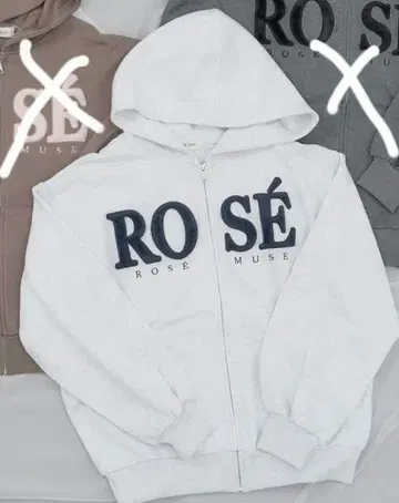 로제뮤즈 Fur logo zip hoodie 라이트 그레이 새상품