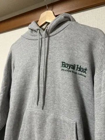 Royal Host x 히라노 사키코 맛있는 가게 후드티 그레이