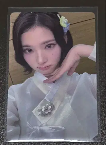 Hearts2Hearts 지우 트레이딩 카드 focus 럭키 드로우