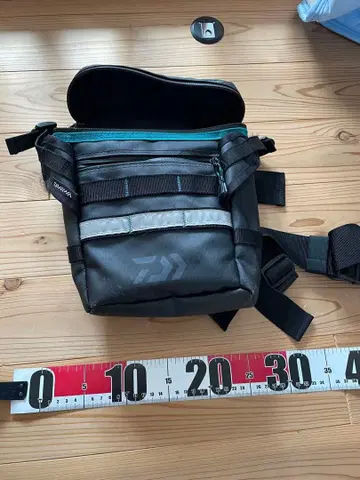 배송비 포함 Daiwa 낚시용 가방 블랙 에메랄다스