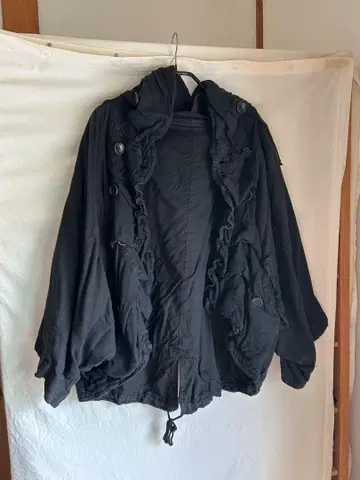 파드칼레 후드 부착 블랙 판초