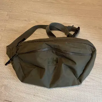 헬리한센 HELLY HANSEN 바디백