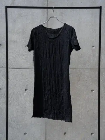 Craft Fabric Layered U-neck T-shirt