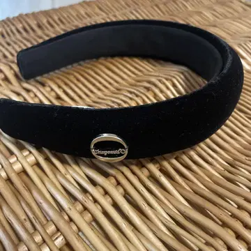 Chapeau'd O Velour Headband 벨벳 머리띠