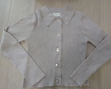 [ 완판템 ] 라부티크 봉봉 라메 리브 폴로 카라 가디건