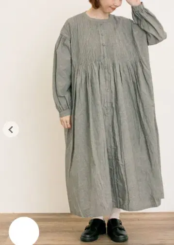 새상품 SM2 면린넨/데님 핀턱 원피스 차콜 그레이