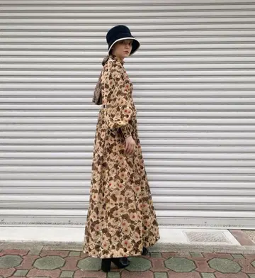 후미에 타나카 플라워 벨벳 OP 후미에 타나카